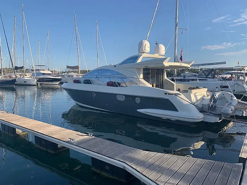 Azimut 43 S | Motor Yacht Charter