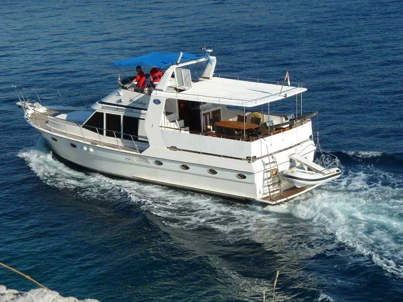 Staryacht 1670 | Motor Yacht Charter