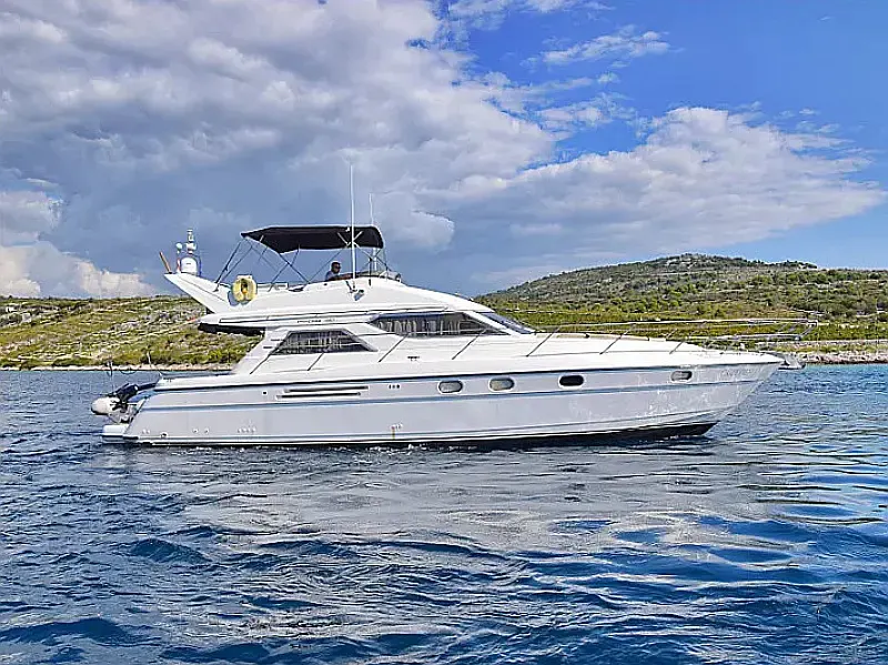 Princess 480 | Motor Yacht Charter