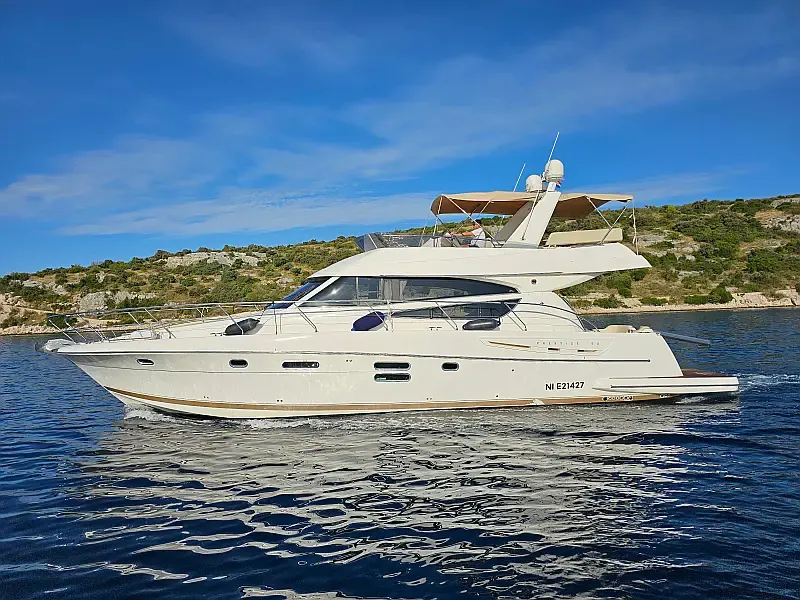 Prestige 50 Fly | Motor Yacht Charter